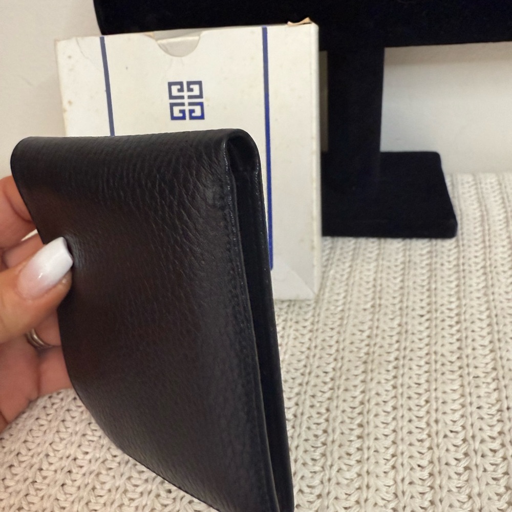 Givenchy NWT Mens Black Leather Wallet Italian calfskin - Picture 5 of 15